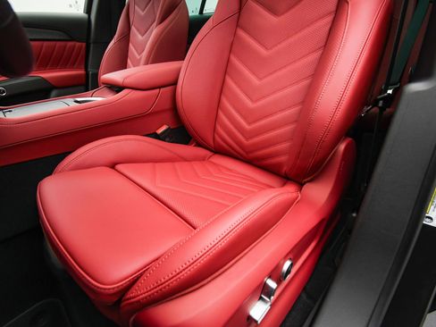 New 2026 Maserati Grecale Modena image 49