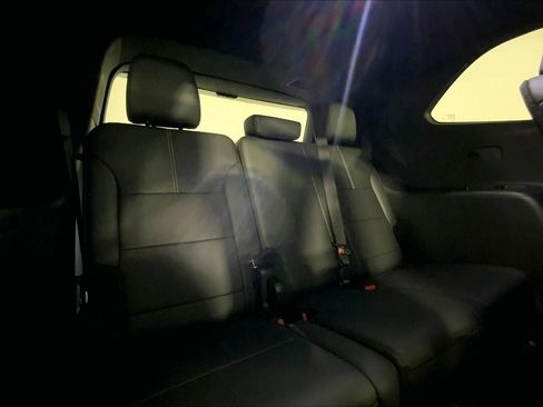 Used 2026 GMC Acadia Elevation w/ Elevation Premium Package FWD image 24
