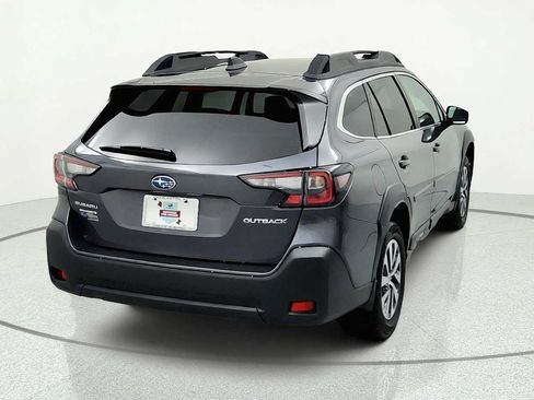 Certified 2025 Subaru Outback Premium AWD/4WD image 8