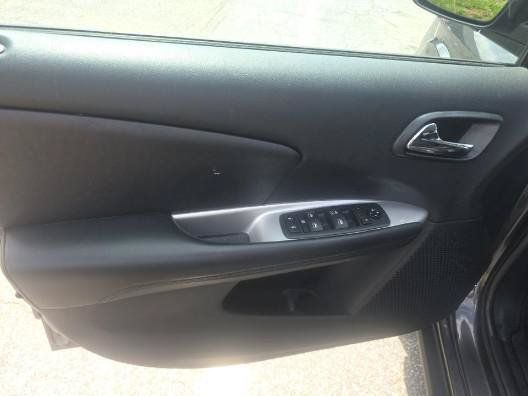 Used 2020 Dodge Journey SE w/ SE Popular Equipment Group FWD image 12