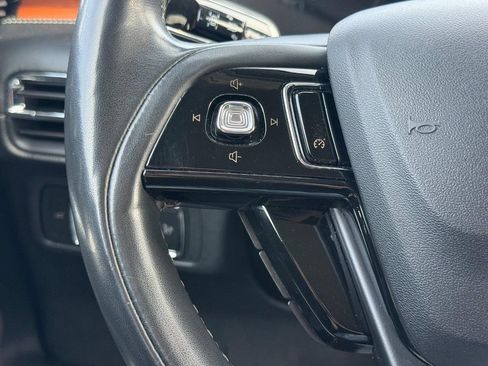 Used 2022 Lincoln Corsair Reserve AWD/4WD image 17