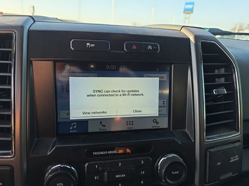 Used 2017 Ford F150 XLT w/ Equipment Group 302A Luxury image 17