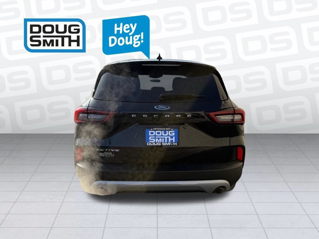 Used 2025 Ford Escape Active FWD image 3