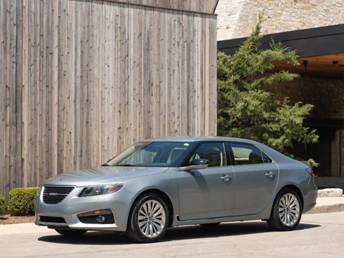 Used 2010 Saab 9-5 Aero AWD/4WD image 1