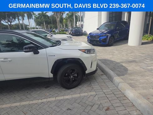 Used 2021 Toyota RAV4 XSE w/ XSE Grade Weather Package AWD/4WD image 30