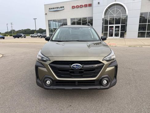 Used 2025 Subaru Outback Onyx Edition AWD/4WD image 8