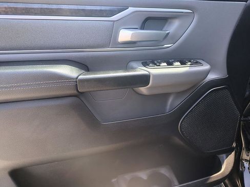 Used 2020 RAM 1500 Big Horn AWD/4WD image 12