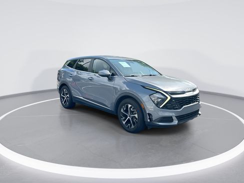Used 2023 Kia Sportage EX FWD image 2