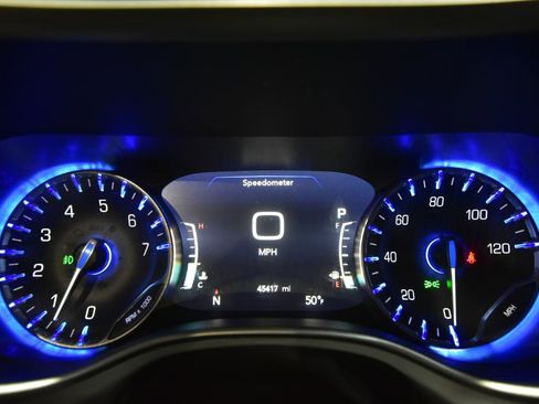 Used 2020 Chrysler Pacifica Touring-L w/ Advanced Safetytec Group image 18