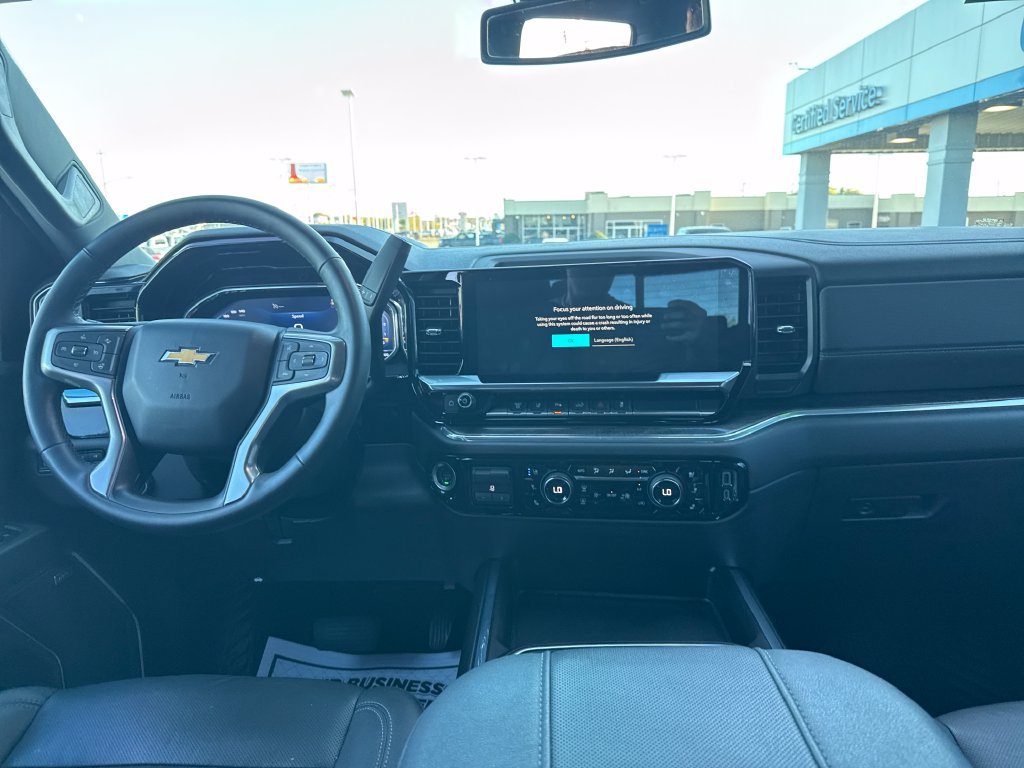 Used 2024 Chevrolet Silverado 2500 LTZ w/ LTZ Convenience Package AWD/4WD image 15