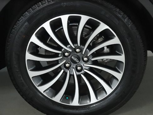 Used 2024 Lincoln Aviator Reserve w/ Elements Package Plus AWD/4WD image 38