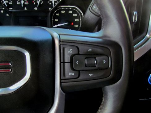 Used 2020 GMC Sierra 1500 SLE w/ SLE Value Package image 27