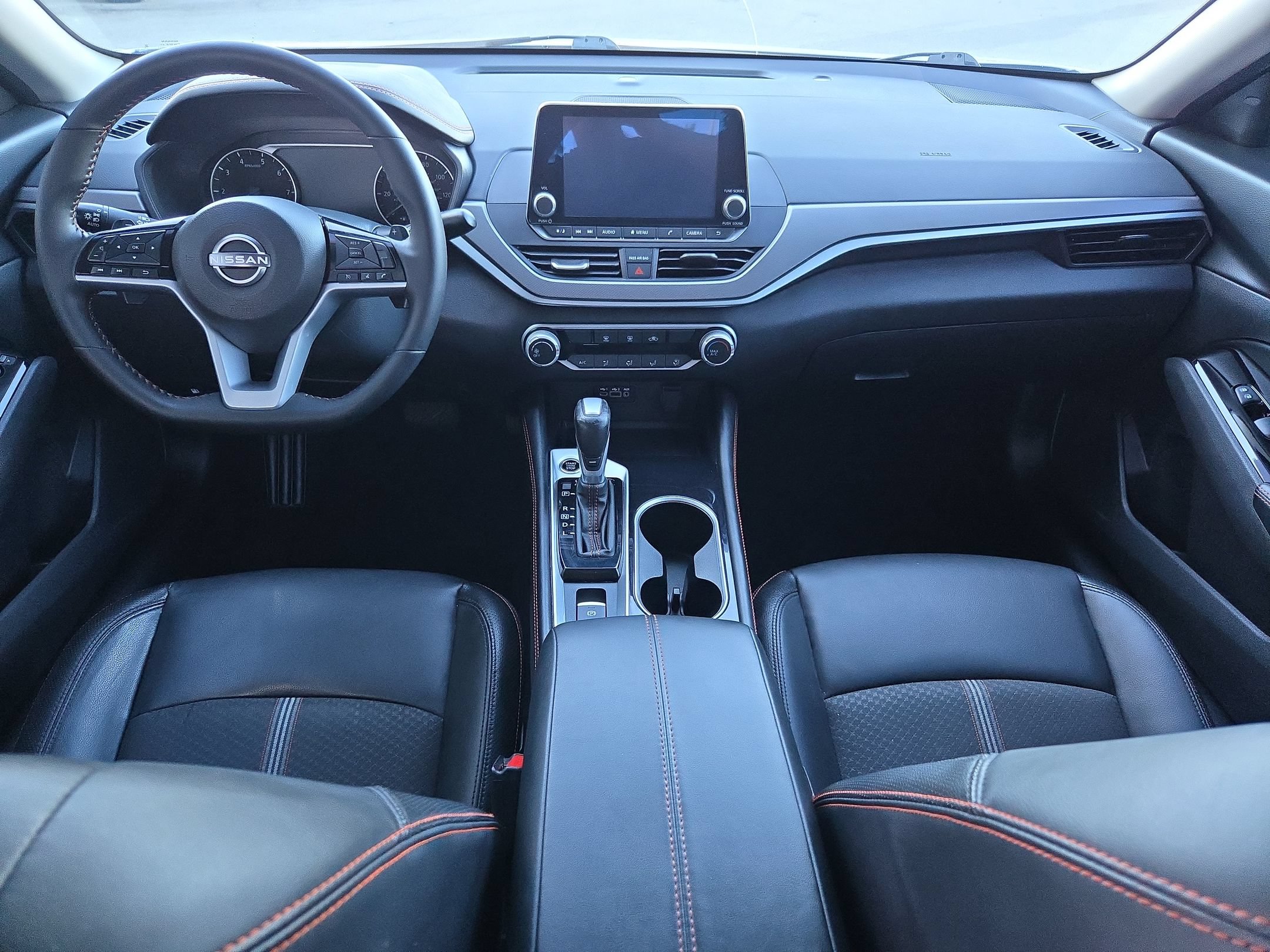 Used 2025 Nissan Altima 2.5 SR AWD/4WD image 10