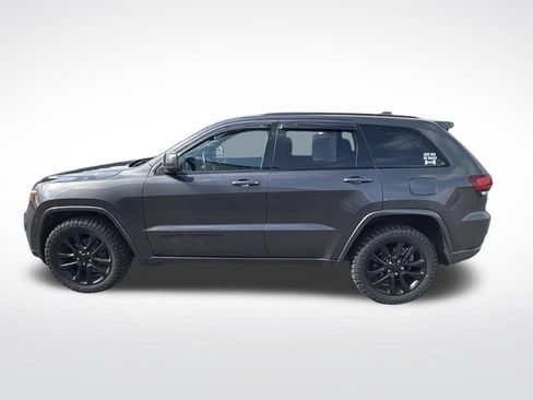 Used 2019 Jeep Grand Cherokee Altitude AWD/4WD image 2