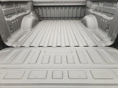 Used 2022 Chevrolet Colorado LT w/ Luxury Package image 30