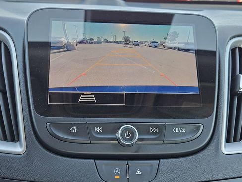 Used 2023 Chevrolet Malibu LT image 19