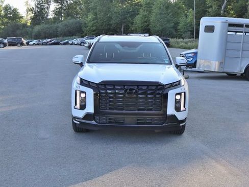 Used 2025 Hyundai Palisade Calligraphy AWD/4WD image 9