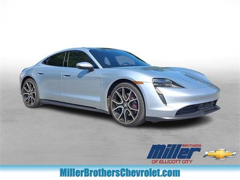 Used 2023 Porsche Taycan image 1