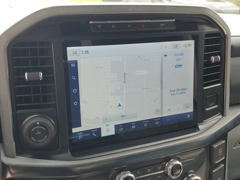 Used 2022 Ford F150 Limited image 16