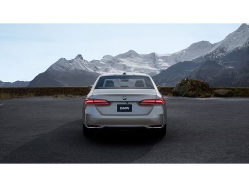 New 2026 BMW 530i image 5