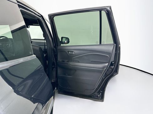 Used 2025 Honda Passport EX-L image 30