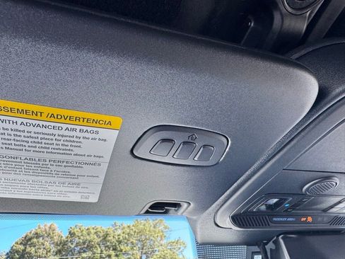 New 2025 Ford Bronco Outer Banks image 12