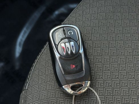 Used 2025 Buick Encore GX Preferred image 23