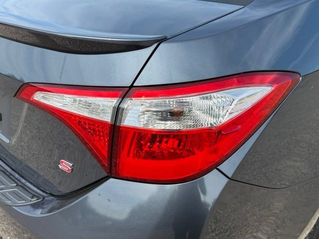 Used 2014 Toyota Corolla S FWD image 13