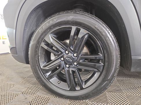 Certified 2024 Chevrolet Trax ACTIV w/ Sunroof Package FWD image 33