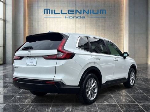 Used 2023 Honda CR-V EX-L image 3