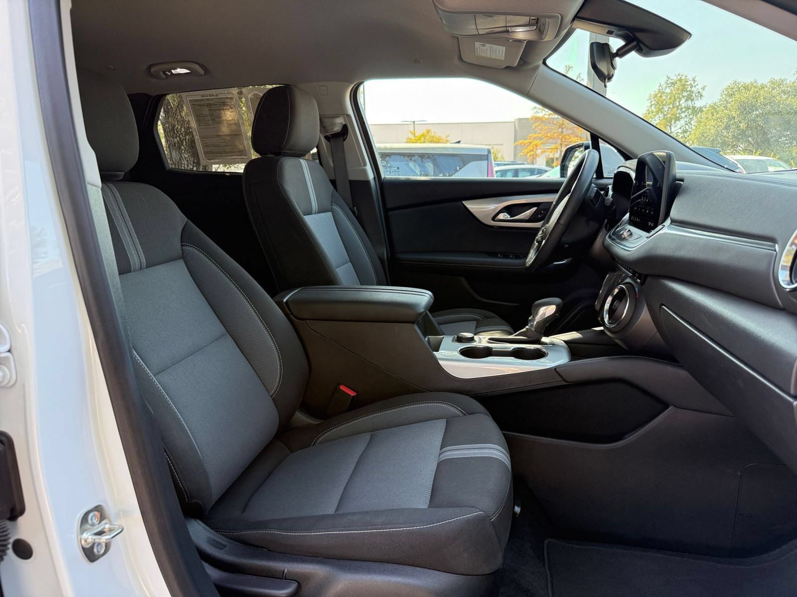 Used 2026 Chevrolet Blazer LT FWD image 36