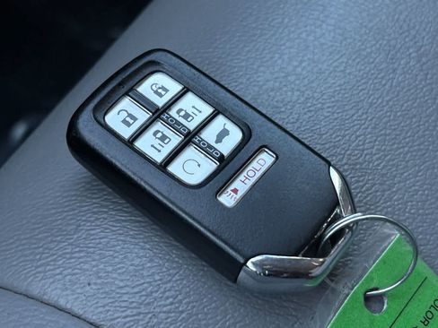 Used 2018 Honda Odyssey EX-L image 27
