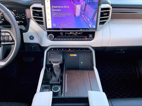 Used 2023 Toyota Sequoia Capstone image 7