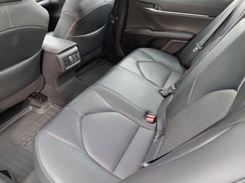 Used 2023 Toyota Camry XLE image 32