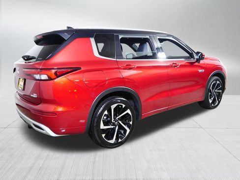 Used 2023 Mitsubishi Outlander SEL AWD/4WD image 7