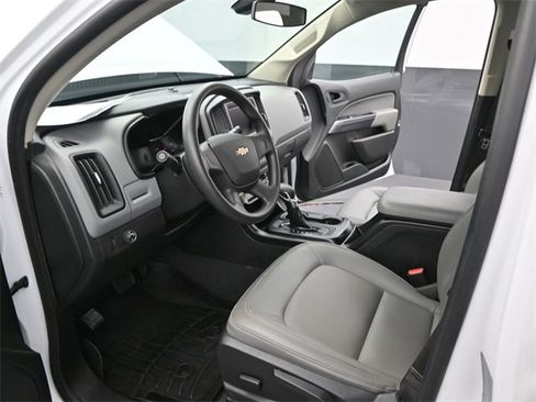 Used 2022 Chevrolet Colorado W/T image 6