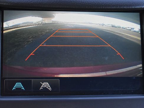 Used 2018 Chevrolet Cruze LT w/ Convenience Package image 27