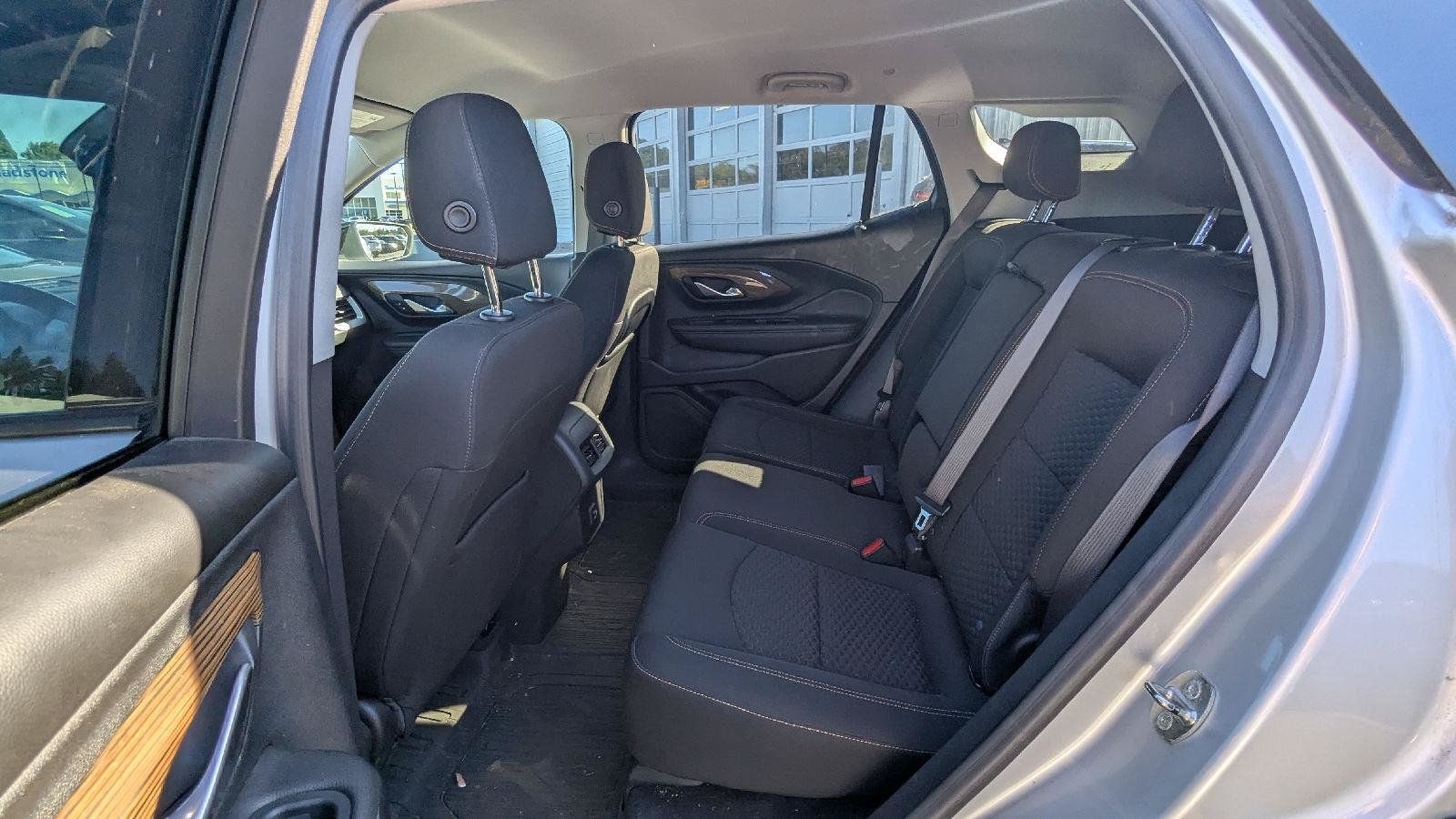 Used 2021 GMC Terrain SLE w/ Elevation Edition AWD/4WD image 12