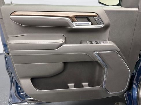 Used 2023 Chevrolet Silverado 1500 LT image 9