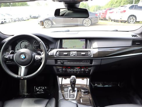 Used 2016 BMW 550i xDrive Sedan AWD/4WD image 12
