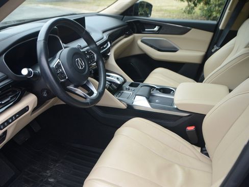 Used 2023 Acura MDX SH-AWD w/ Advance Package image 2