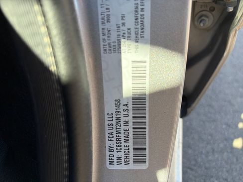 Used 2022 RAM 1500 Big Horn AWD/4WD image 34