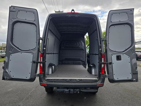 New 2025 Mercedes-Benz Sprinter 2500 image 14