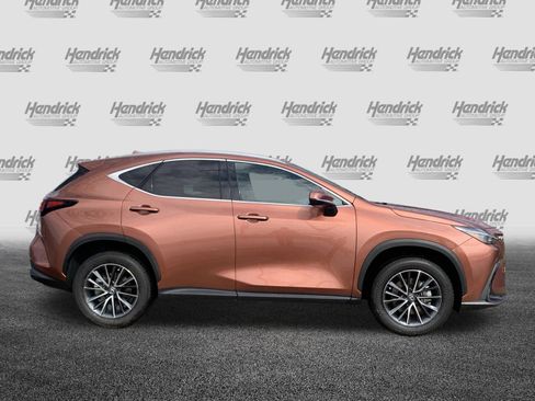 Certified 2025 Lexus NX 250 FWD w/ Towing Package (2000 Lbs) image 11