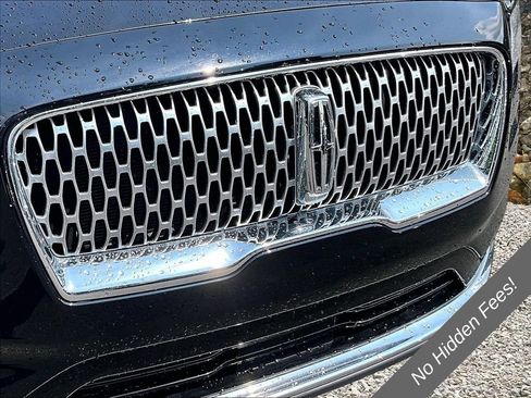 Used 2021 Lincoln Nautilus AWD w/ Equipment Group 101A image 24