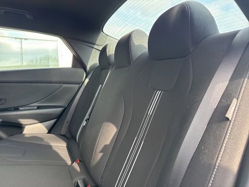Certified 2025 Hyundai Elantra Sport image 53
