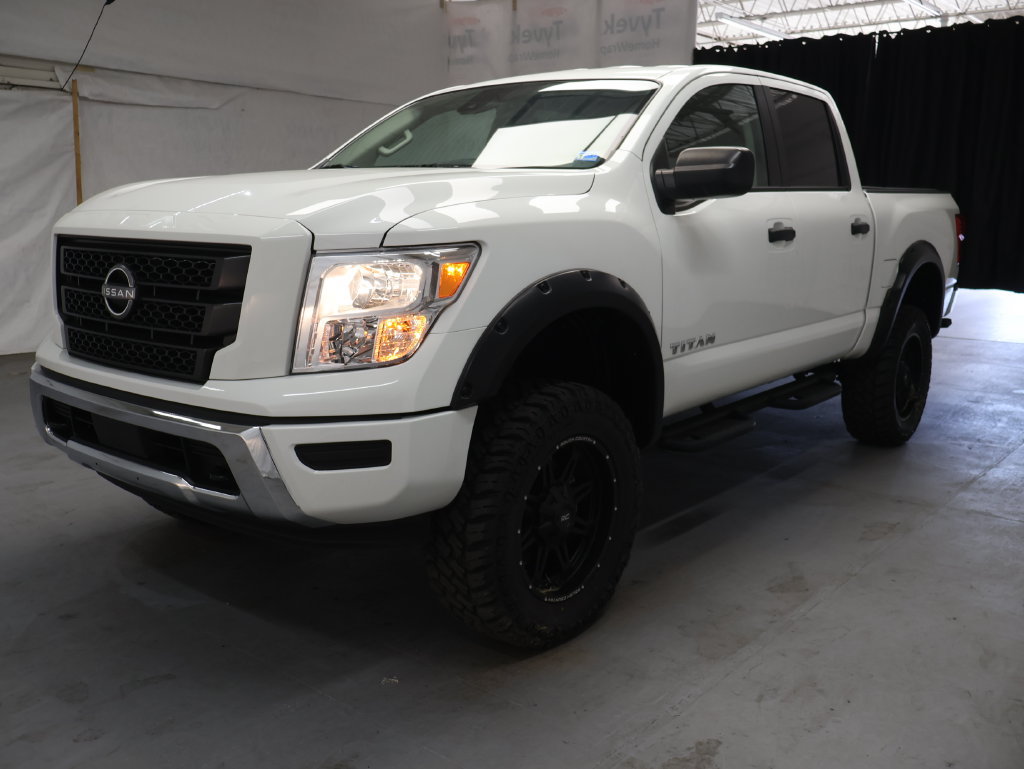 Used 2024 Nissan Titan SV w/ Accessory Utility Package AWD/4WD image 3