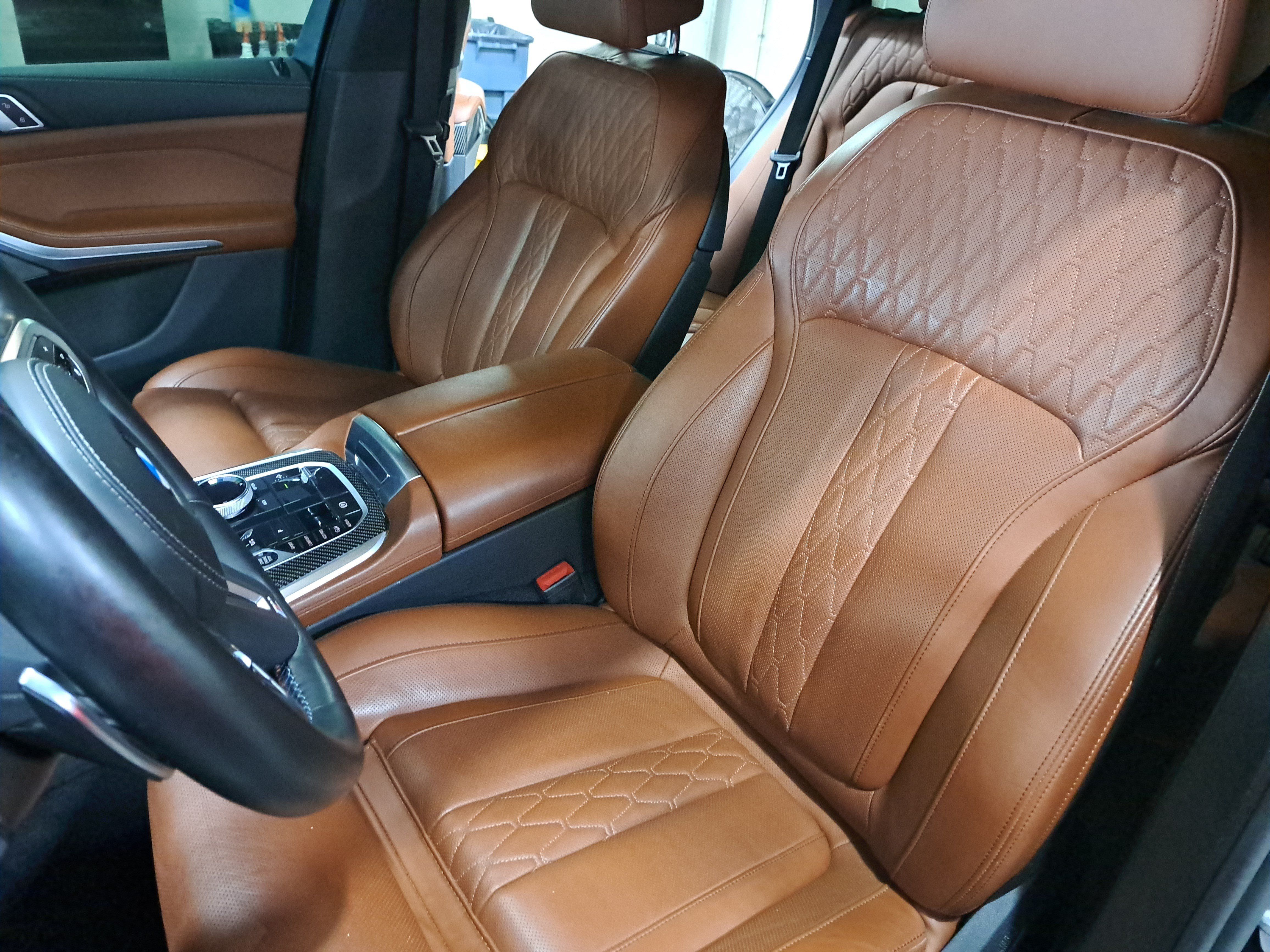 Used 2025 BMW X5 M60i AWD/4WD image 16