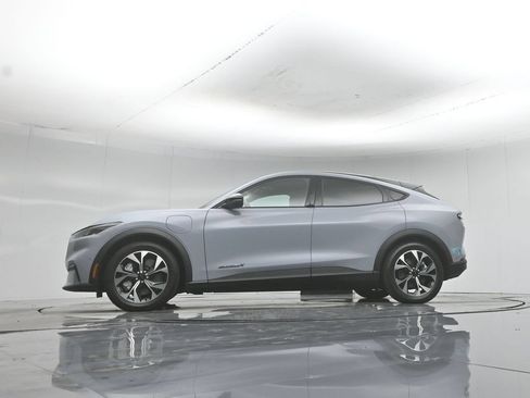 Certified 2024 Ford Mustang Mach-E Select AWD/4WD image 52
