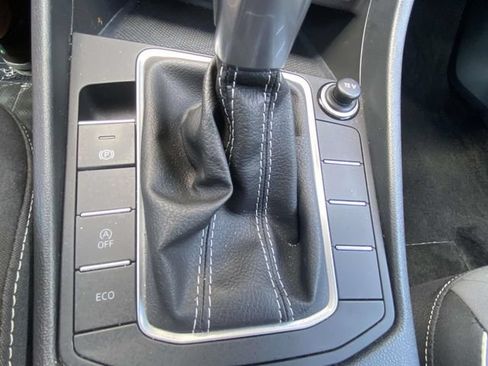 Used 2025 Volkswagen Jetta Sport FWD image 27
